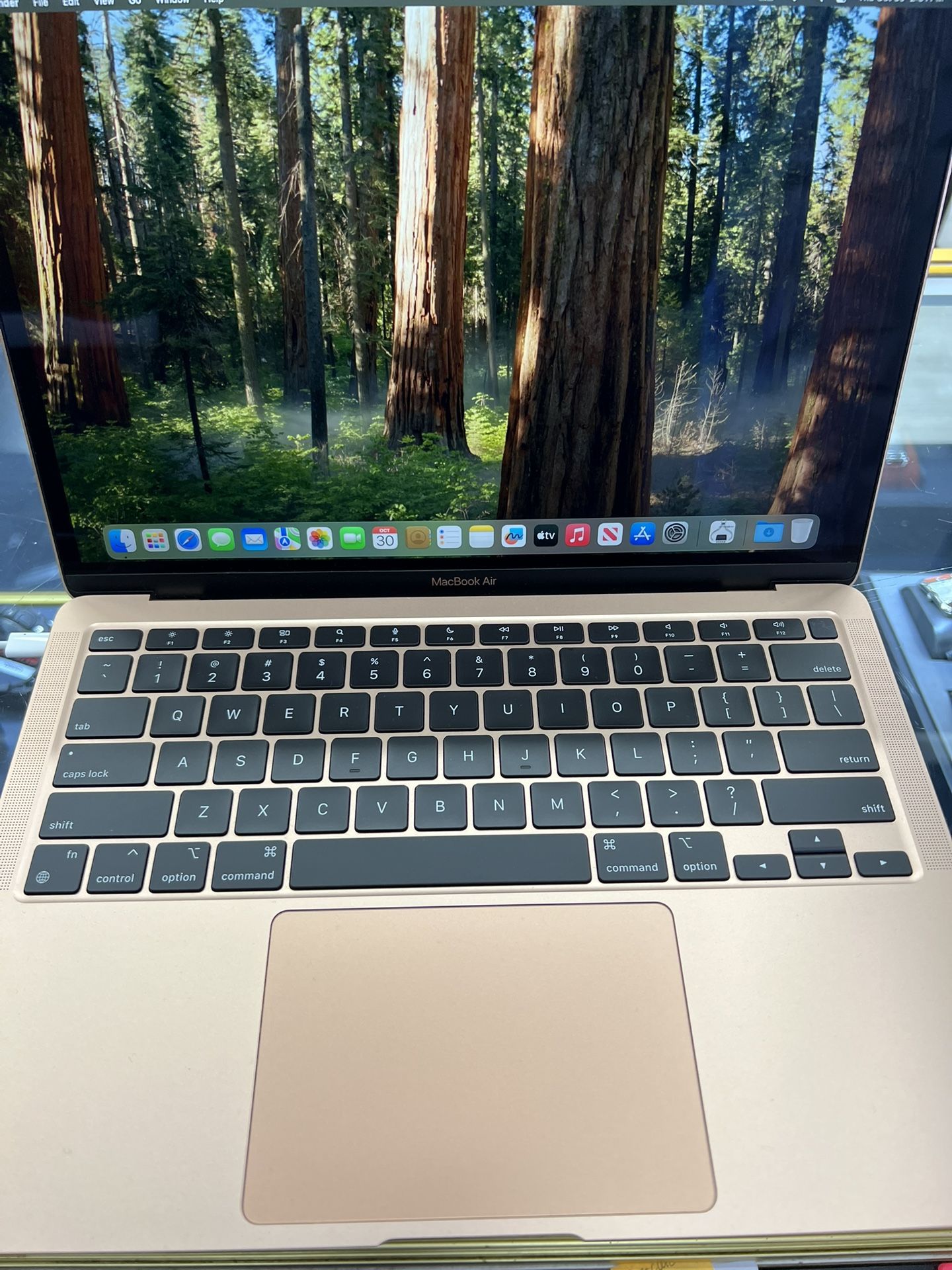 Apple MacBook Air M1 256gb 8gb Ram Only 21 Charge Cycles!