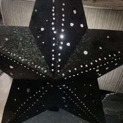 39” Metal Star With Led Lights For Illumination Exterior/interior