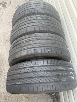 Tires 235/55/19 Michelin 