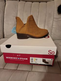 NEW GIRLS BOOTIES SIZE 12