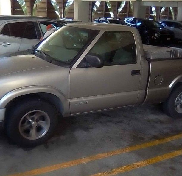 2002 Chevrolet S-10