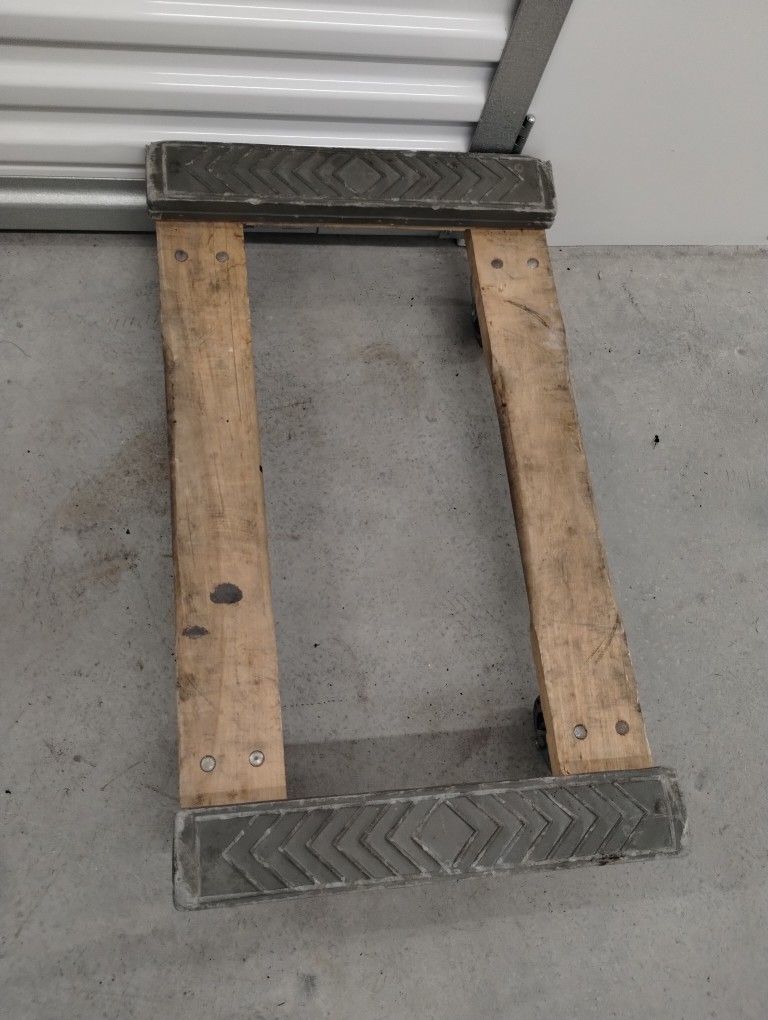 4 Wheel Dolly Rubber Ends