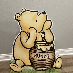 Vintage Winnie The Pooh -Cut Out (2FT)
