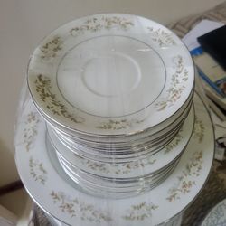 Dinnerware 