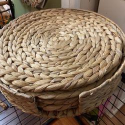 Dining Mat Set 6 Round Pieces And Holder 