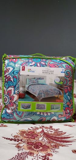 Full Size 7~Pc Coordinated Bedding Set