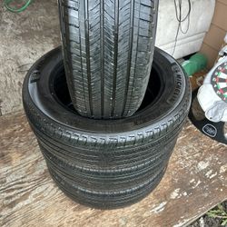 Set Of 4 Tires 225/60/18 MICHELIN 
