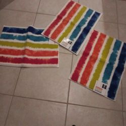 Small Bathroom Rugs. New $5 Each Or 3 For $12