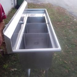 Deer Cleaning Station