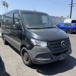 2023 Mercedes Sprinter 2500