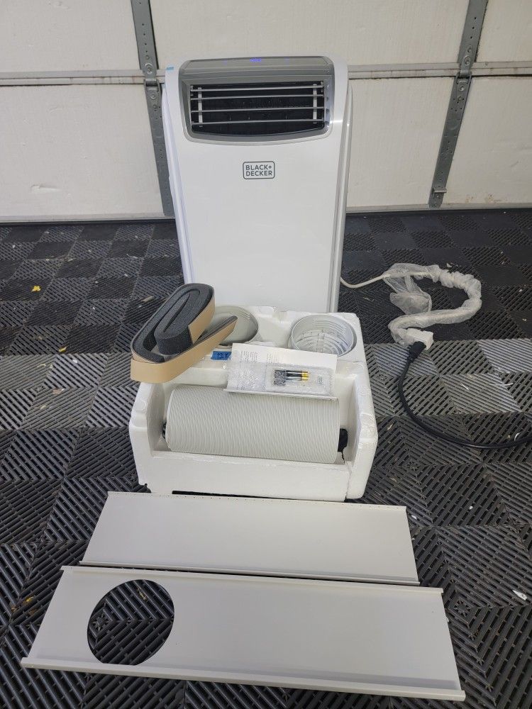 New! Black & Decker 12,000 BTU Portable Air Conditioner AC