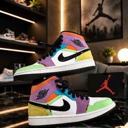Nike  Women's Size 9