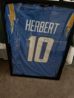 Justin Herbert Jersey Autographed