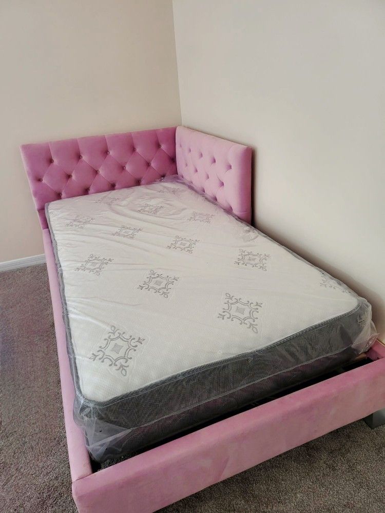 NEW TWIN MATTRESS WITH BOX SPRING ♨️ Bed frame is not available