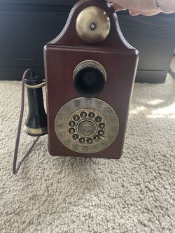 Old Fashion Wall Phone (replica)