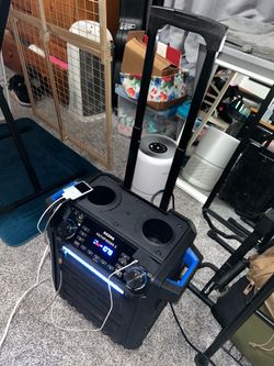 Super loud ion pathfinder 2 Bluetooth speaker