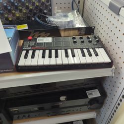 Akai Mixer