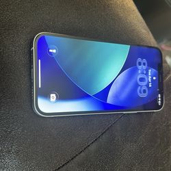 Iphone. 12