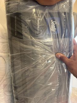 Sealy Posturepedic King Mattress
