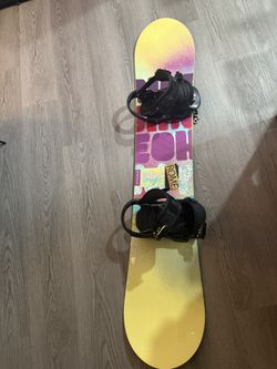Woman’s Ride  Snowboard 