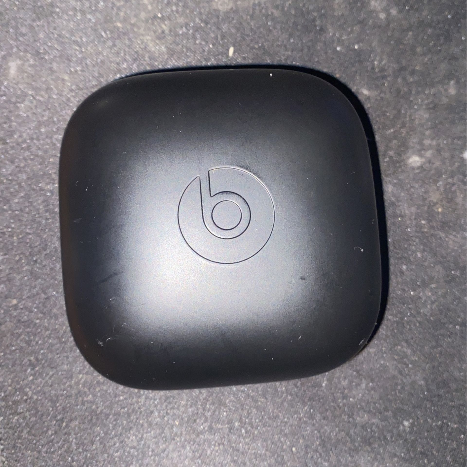 Beats Pro Charging Holder