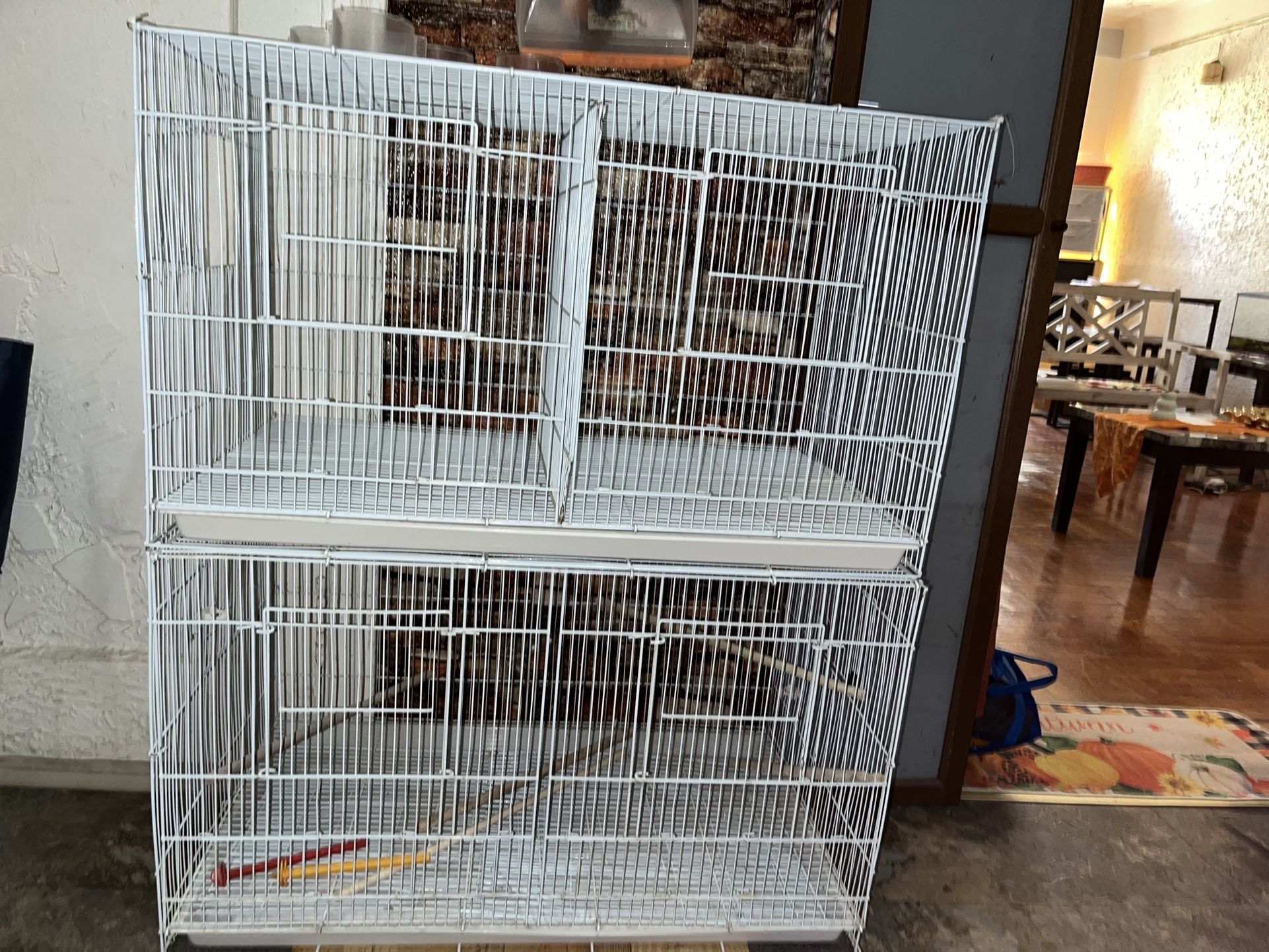 Cages Tanks And Plants