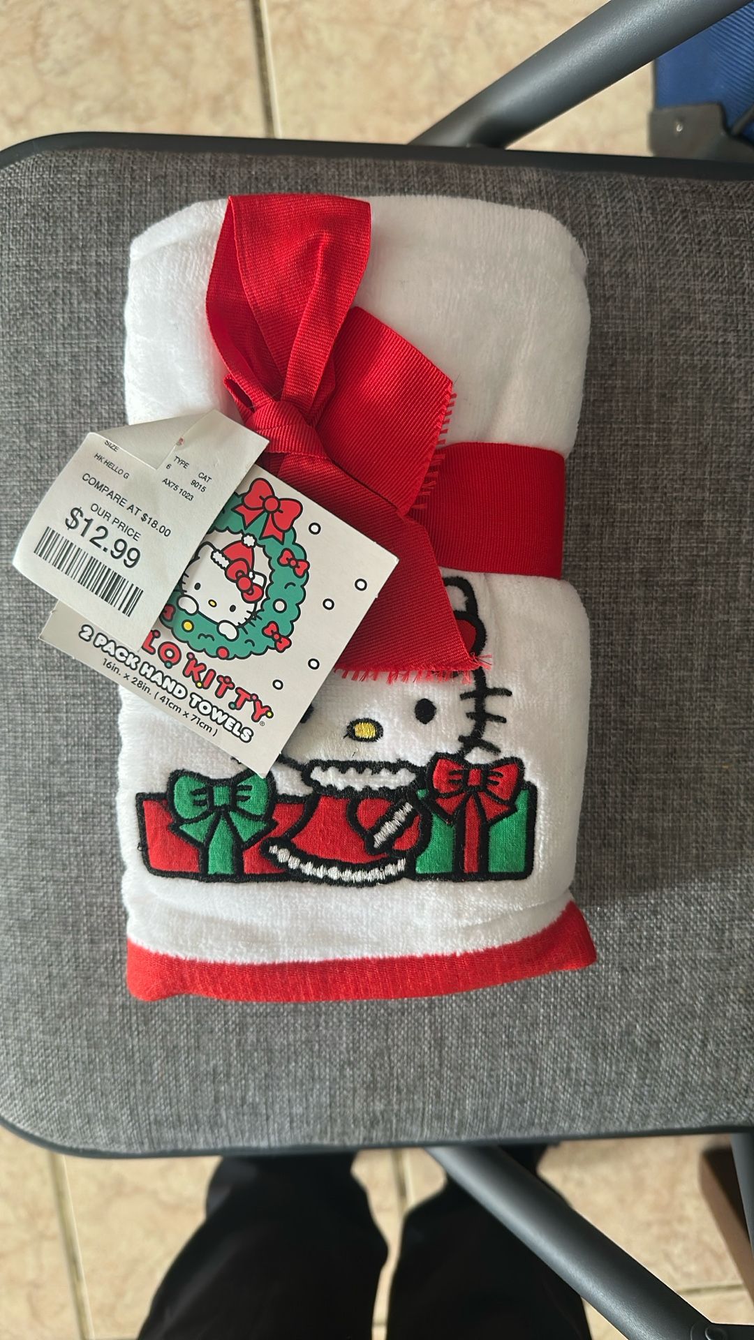 New !! Hello Kitty Christmas 2 Pack Hand Towels