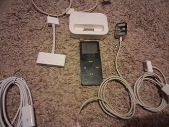 Apple iPod remote iPad and apple ipod docket and 30 pin hdmi mirroring wire