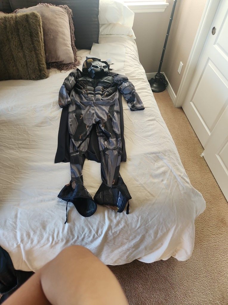 Justice League Batman Costume (Child Size Small 4-6)