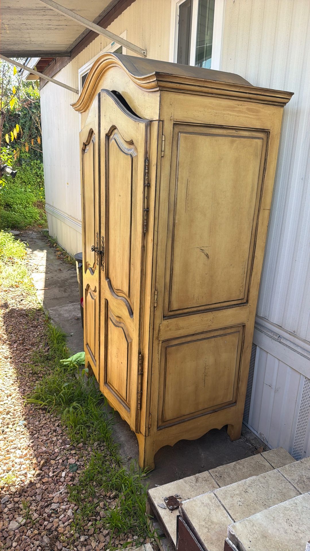 Dresser 6 Feet Tall 8in The Width Is About 3 Feet And Half