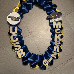 Circle Graduation Lei