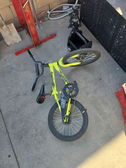 Huffy Rockitt Kids BMX Bike Neon Yellow