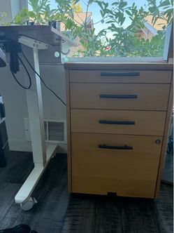 Rolling cabinet storage