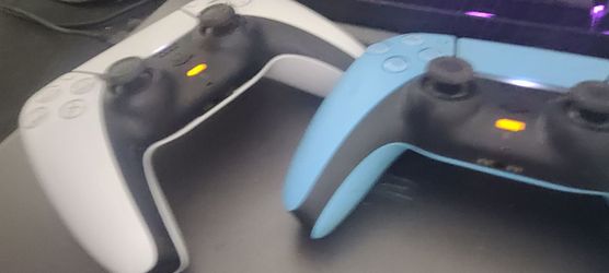 2 PS5 Controllers