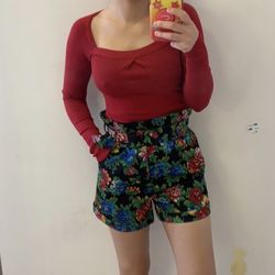 Zara Jacquard printed shorts. Xs