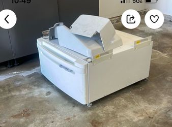 Washer and dryer pedestals