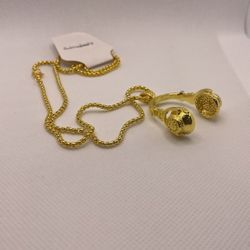 Headphones pendant necklace
