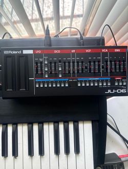 USED Roland Ju-06A