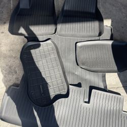 Authentic original model, three Tesla, whole set rubber floor mats