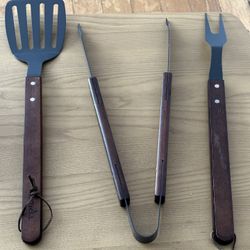 Bbq Grill 4 Piece Tool Set - NEW