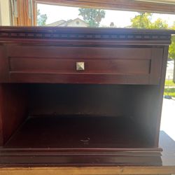 Wooden Drawer Night Stand