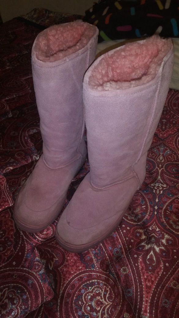 Pink Cozie winter boots Size 7