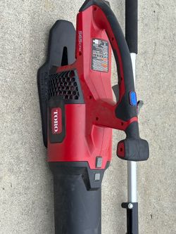 Toro 60 V blower and polesaw with battery and charger