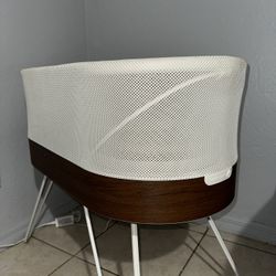 SNOO SMART BASSINET