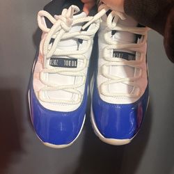Women’s 7.5 Jordan 11 retro low