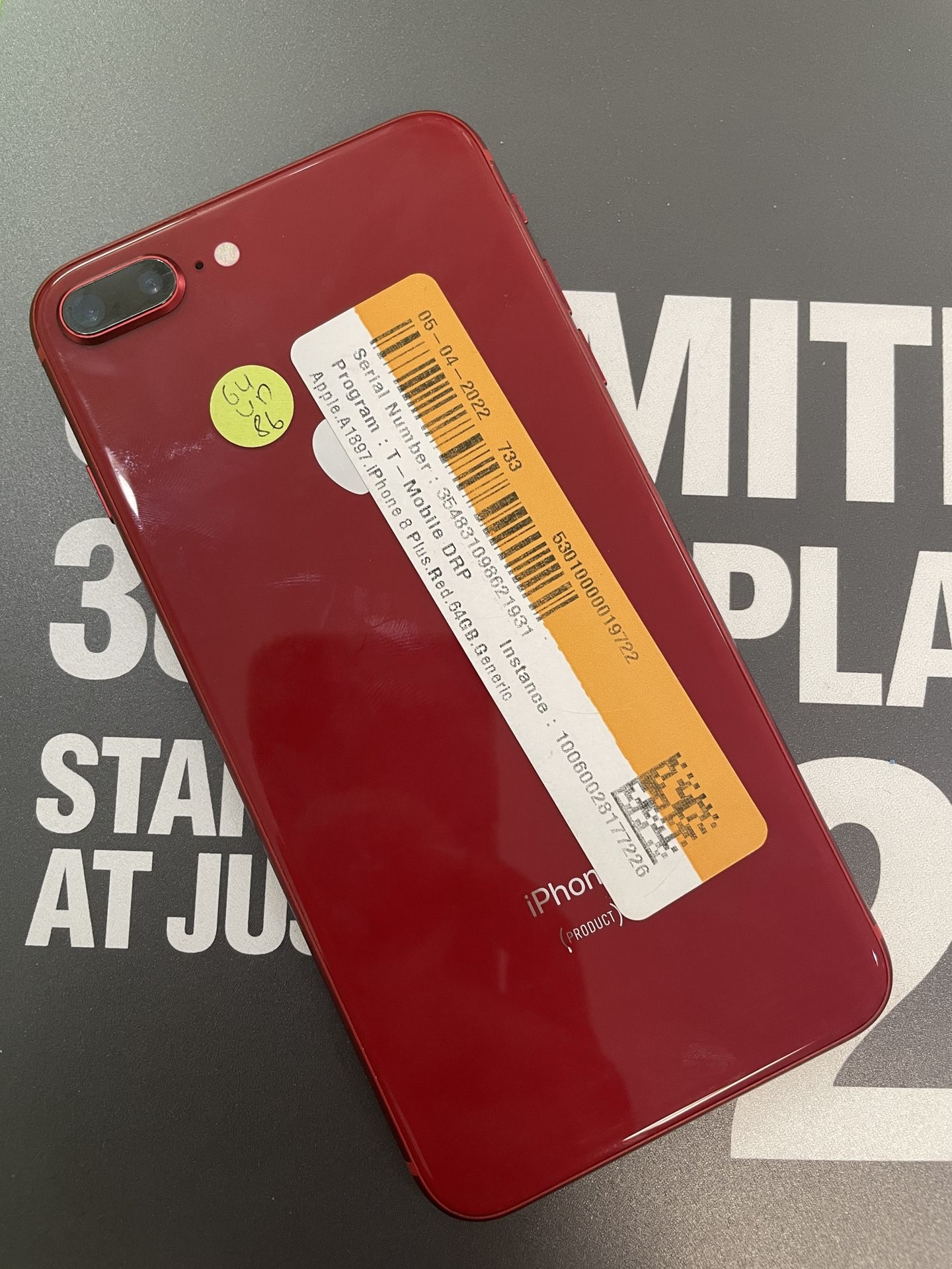 Factory Unlocked Apple iPhone 8 plus 64gb, sold with warranty