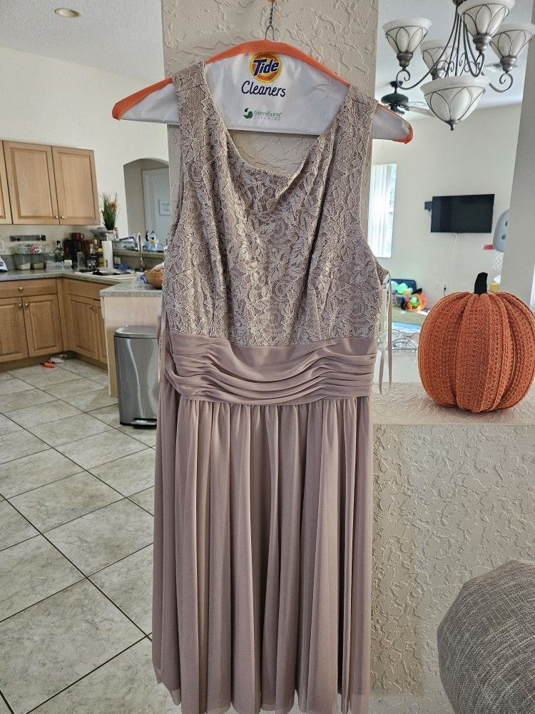 Elegant BEIGE Color DRESS!