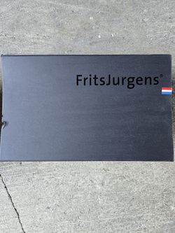 FritsJurgens pivot hinge