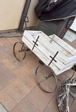 Fall Wooden Cart