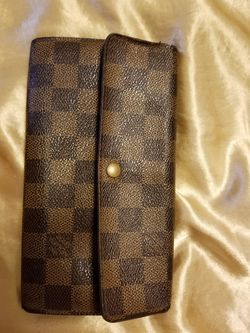 Lv damier long wallet